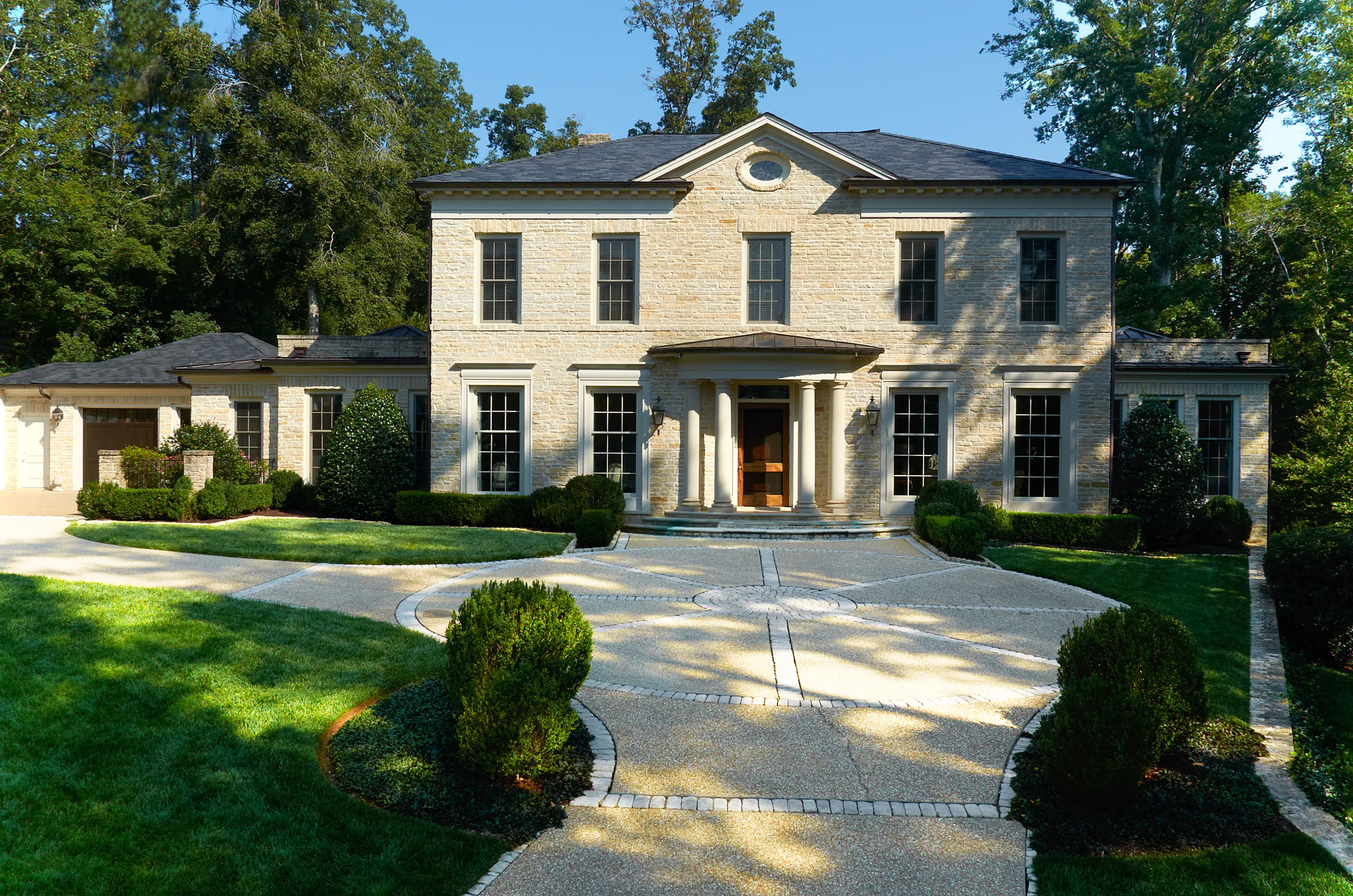 West Paces Park, Residence 4